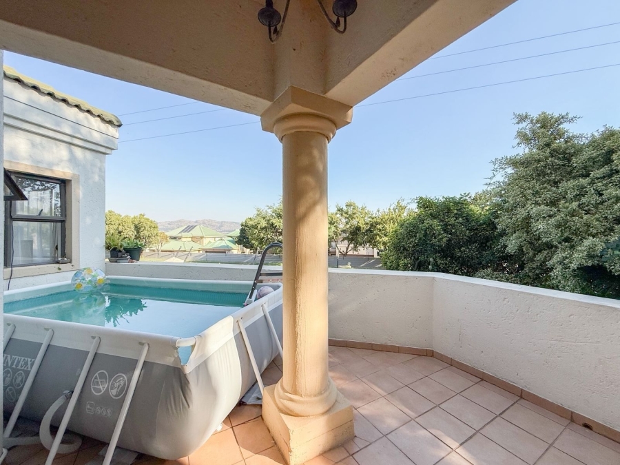 3 Bedroom Property for Sale in Kosmos Ridge North West